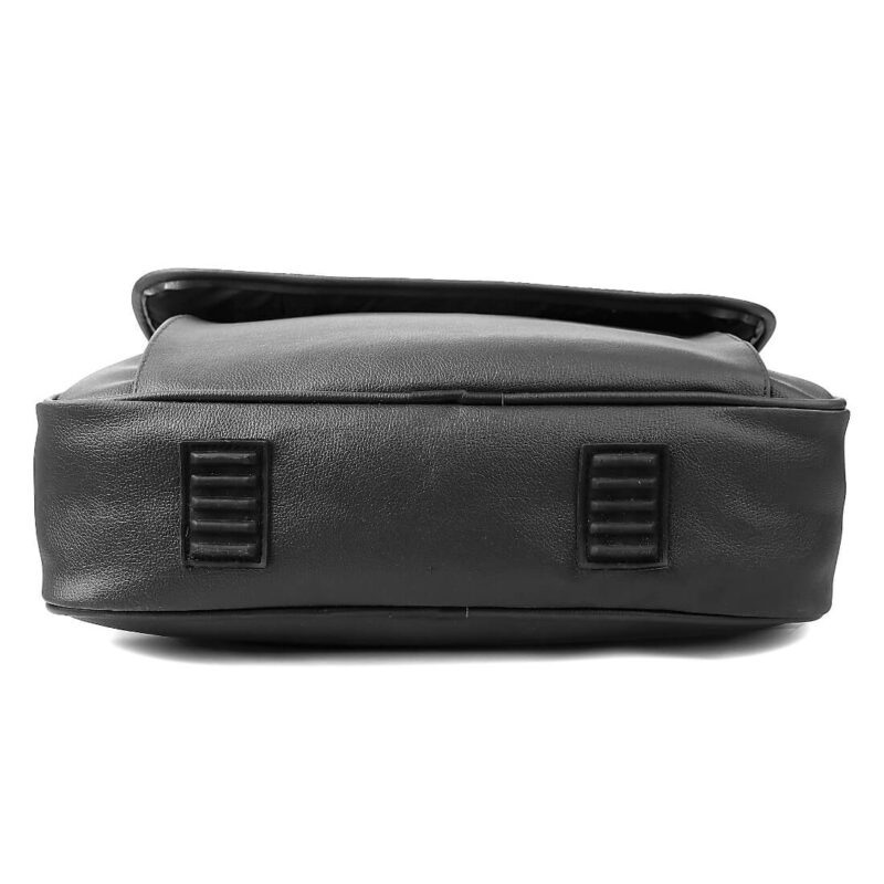 Purewild leatherette rexine black messenger bag, bottom view, model no 0005